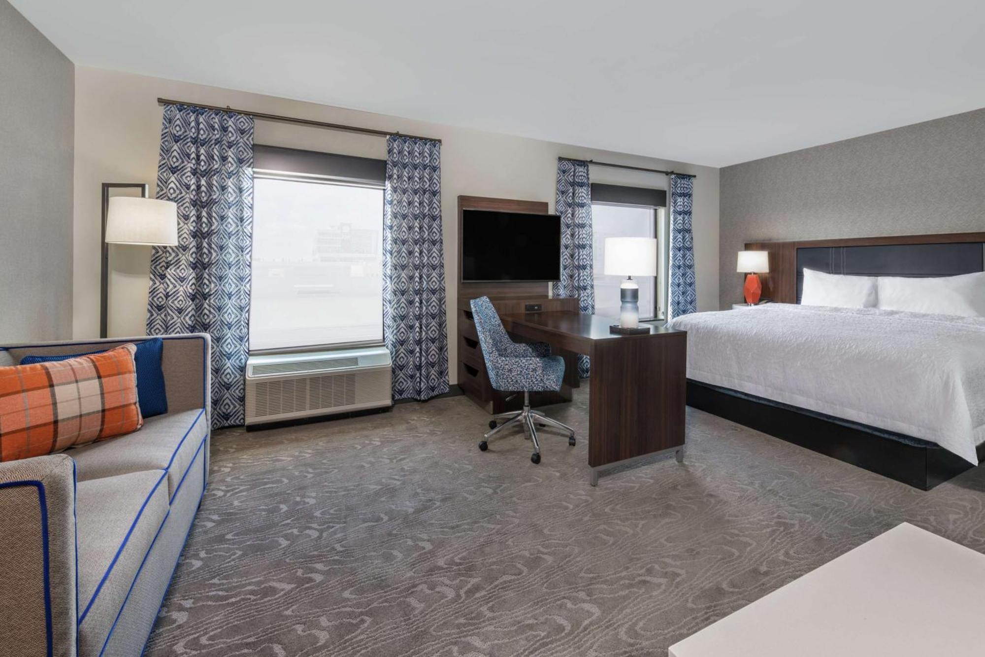 Hampton Inn & Suites Fort Wayne Downtown Exteriör bild