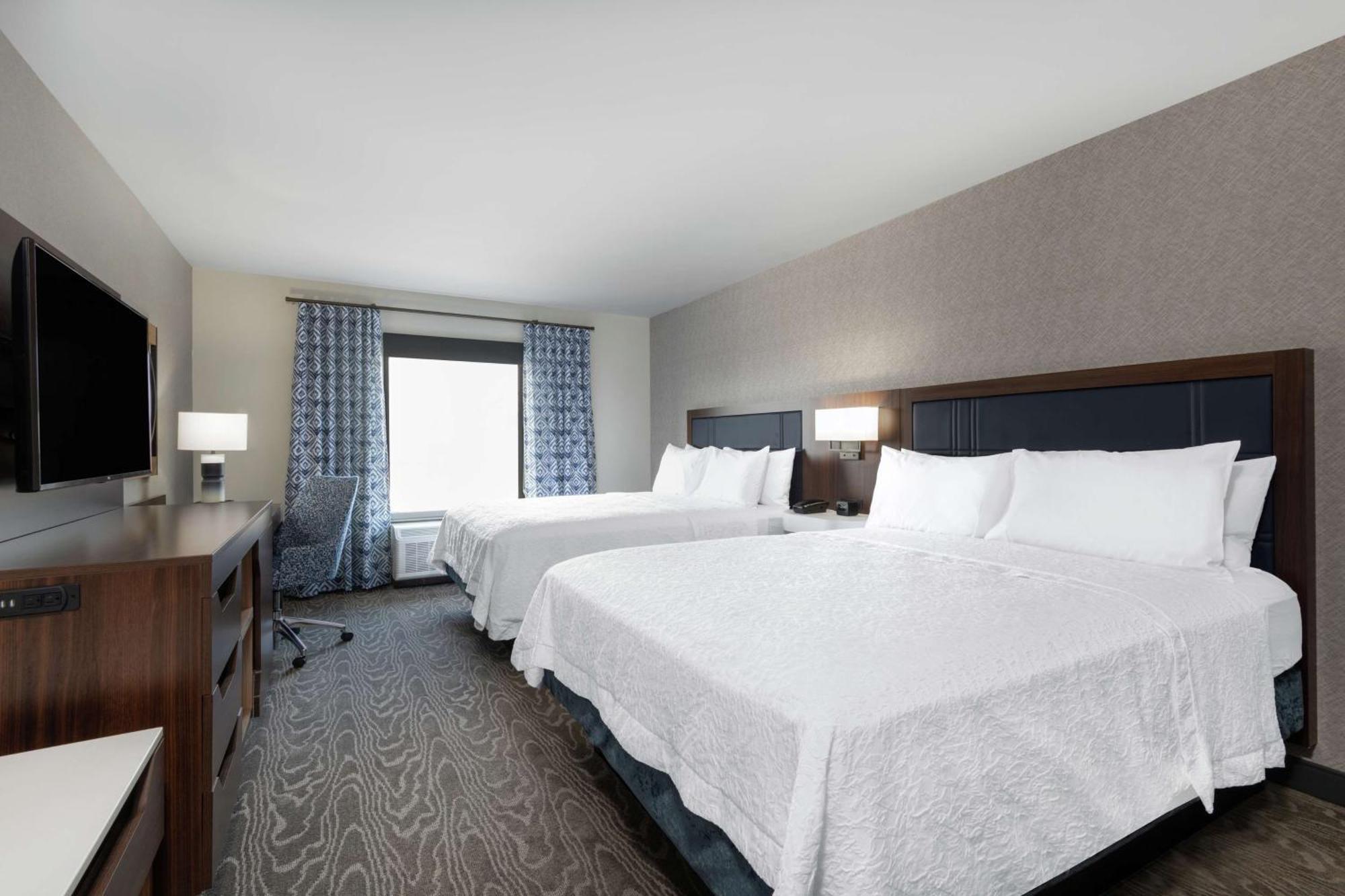 Hampton Inn & Suites Fort Wayne Downtown Exteriör bild