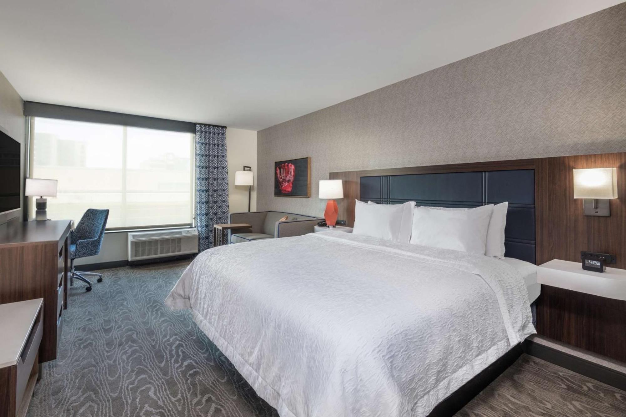 Hampton Inn & Suites Fort Wayne Downtown Exteriör bild